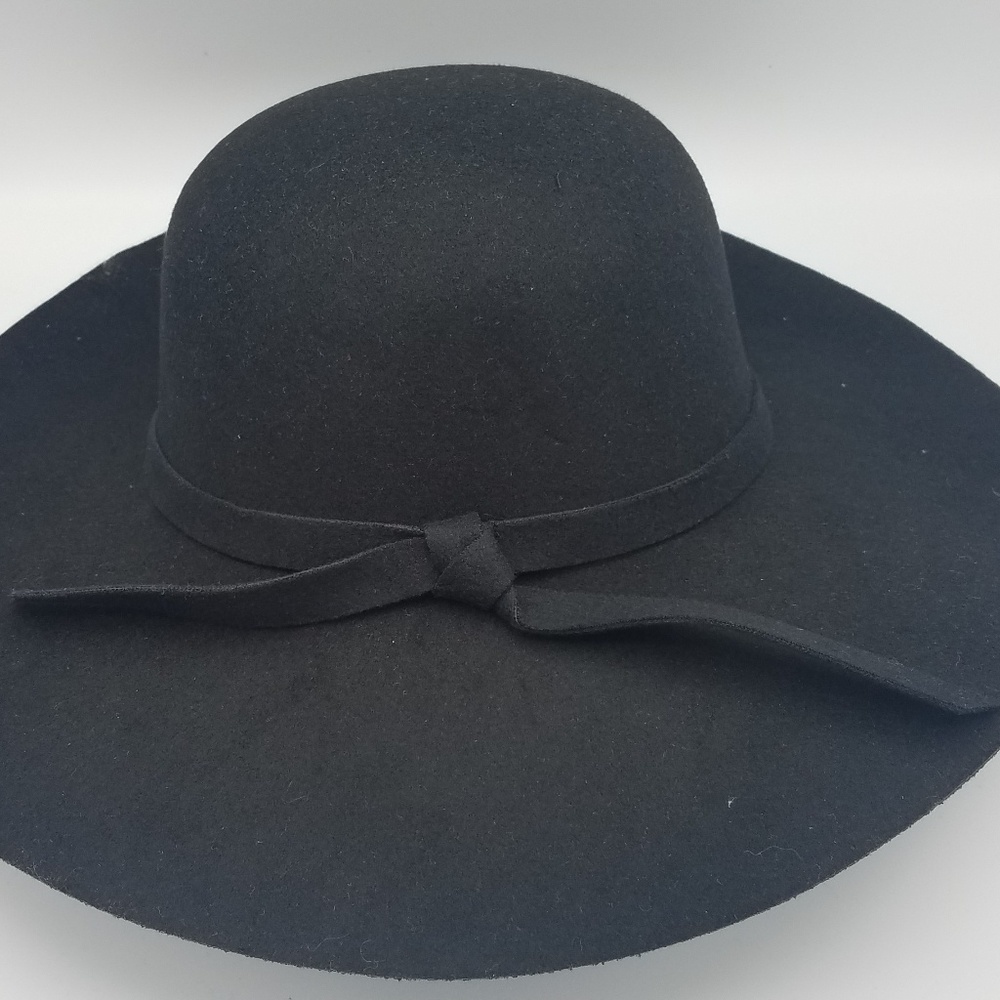 Wide Brim Floppy Hat